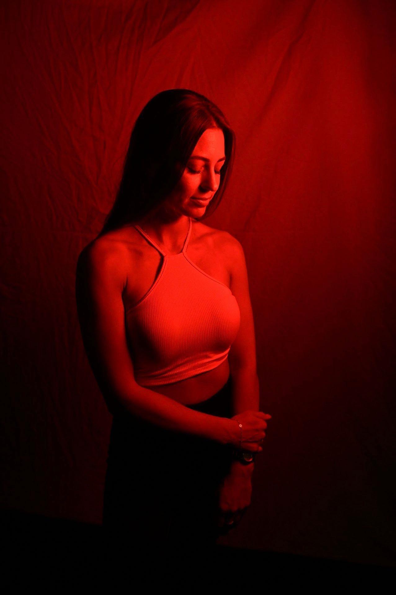 Stephy Longueira Performance 4